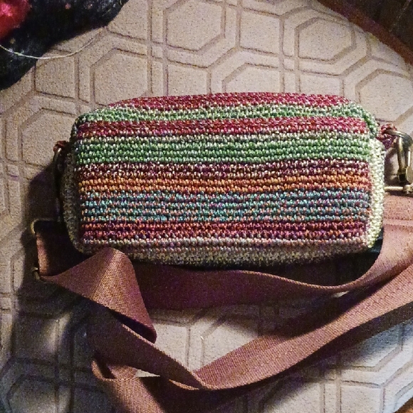 The Sak Red and Pink Crossbody Bag with Artisanal Design - Picture 1 of 3